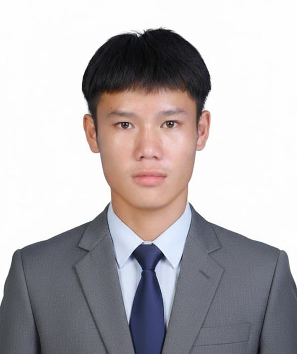 Mr.Akaphol Pormma